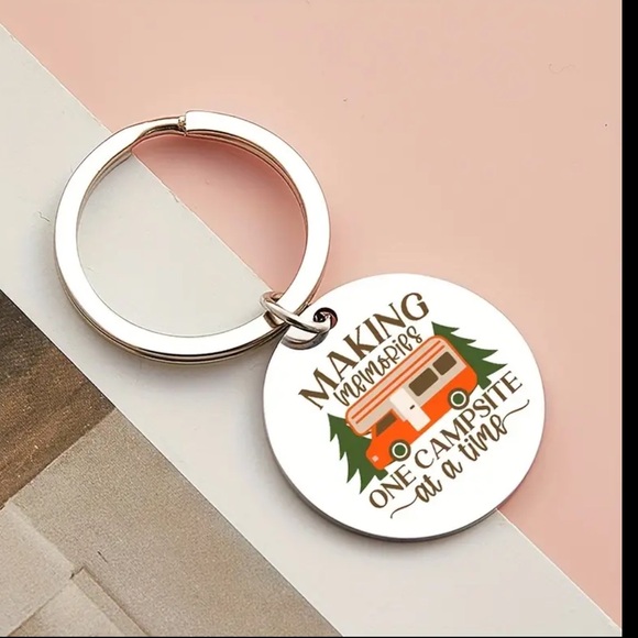 “Making Memories One Campsite at a Time” Round Keychain - Picture 6 of 6
